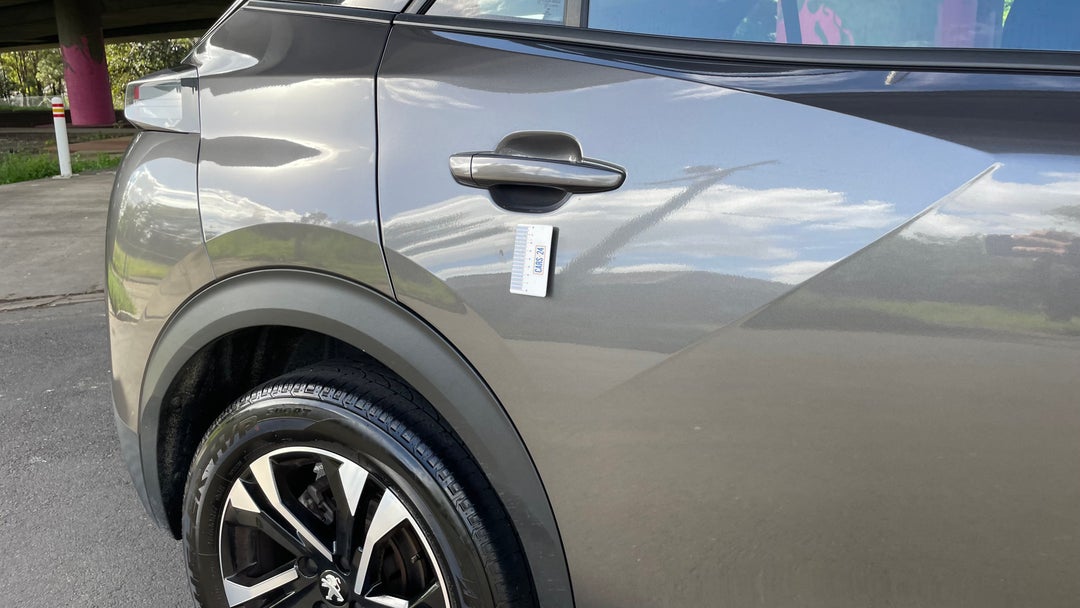 Doors Rear RHS Scratch