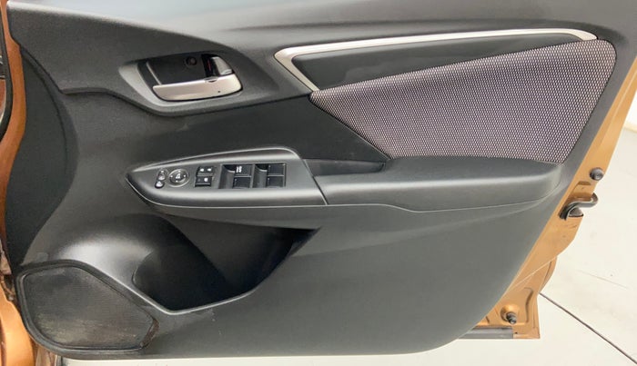 2017 Honda WR-V 1.5L I-DTEC VX MT, Diesel, Manual, 85,785 km, Driver Side Door Panels Control