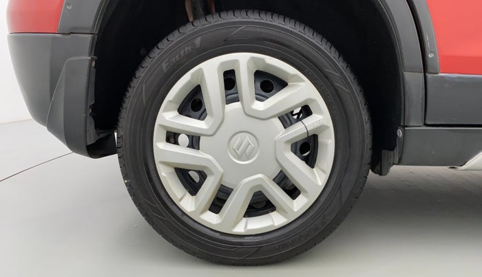 2016 Maruti Vitara Brezza VDI OPT, Diesel, Manual, 66,365 km, Right Rear Wheel