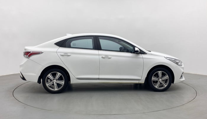 2018 Hyundai Verna 1.6 CRDI SX + AT, Diesel, Automatic, 27,839 km, Right Side View
