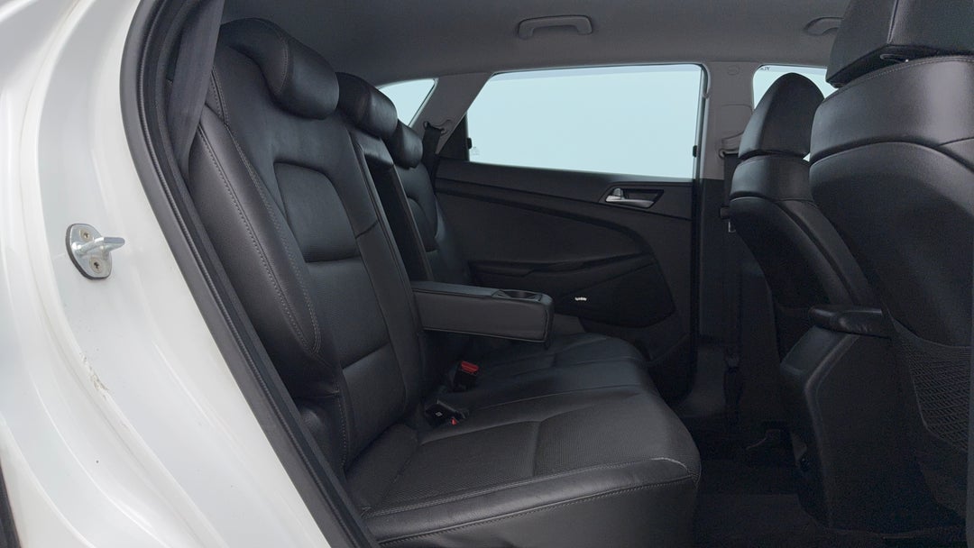 2018 Hyundai Tucson Active X (FWD), Automatic, 164147 km, Right Side Rear Door Cabin View