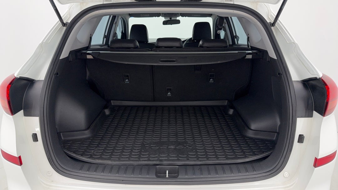 2018 Hyundai Tucson Active X (FWD), Automatic, 164147 km, Boot Inside View