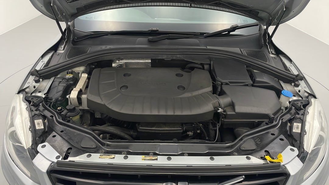 Open Bonnet (Engine)