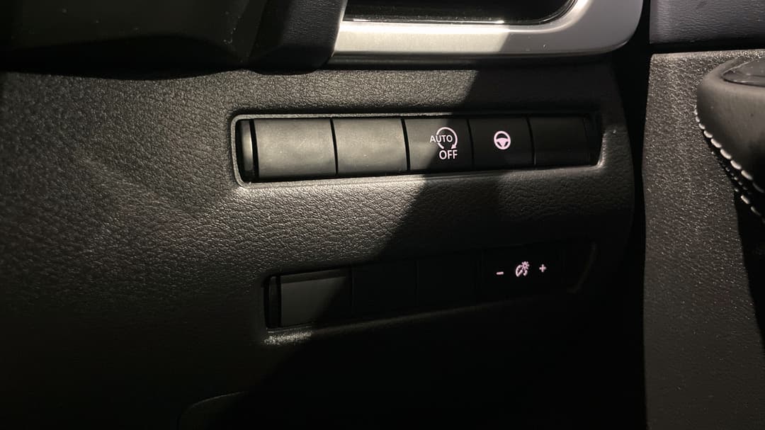 2023 Nissan Qashqai St-l, Automatic, 48080 km, Utility Switches/Buttons