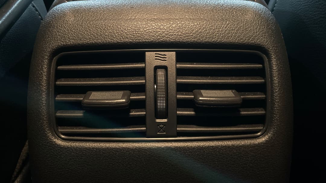 2023 Nissan Qashqai St-l, Automatic, 48080 km, Rear A/C Vent