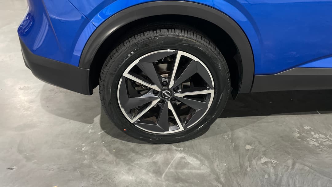 2023 Nissan Qashqai St-l, Automatic, 48080 km, Right Rear Wheel