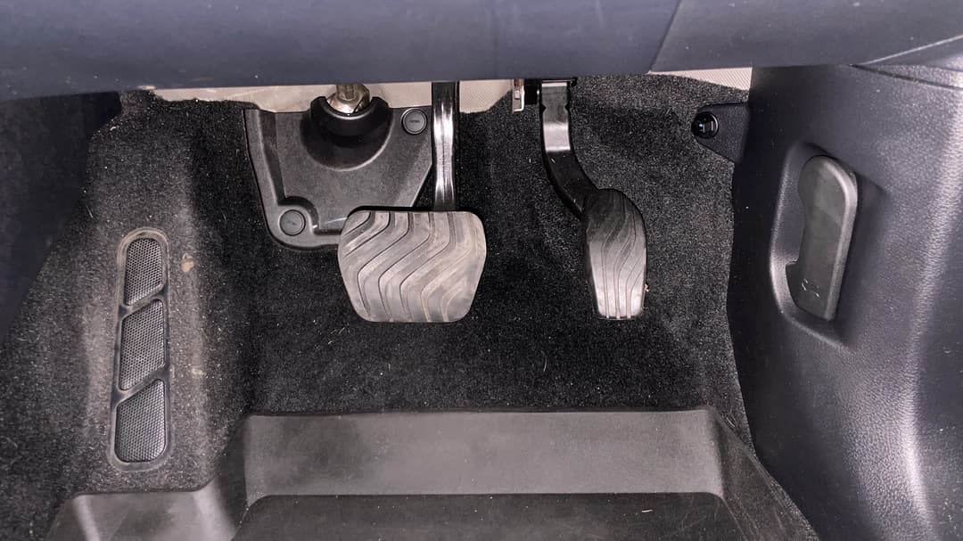 2023 Nissan Qashqai St-l, Automatic, 48080 km, Pedals and Footmat