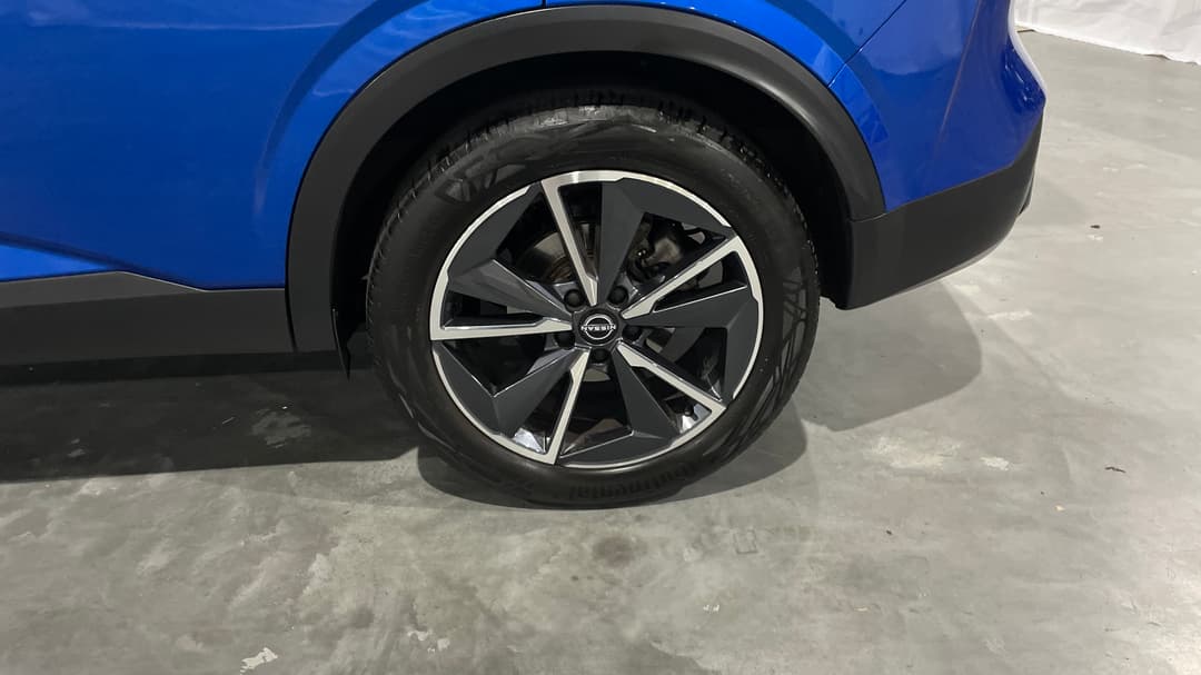 2023 Nissan Qashqai St-l, Automatic, 48080 km, Left Rear Wheel