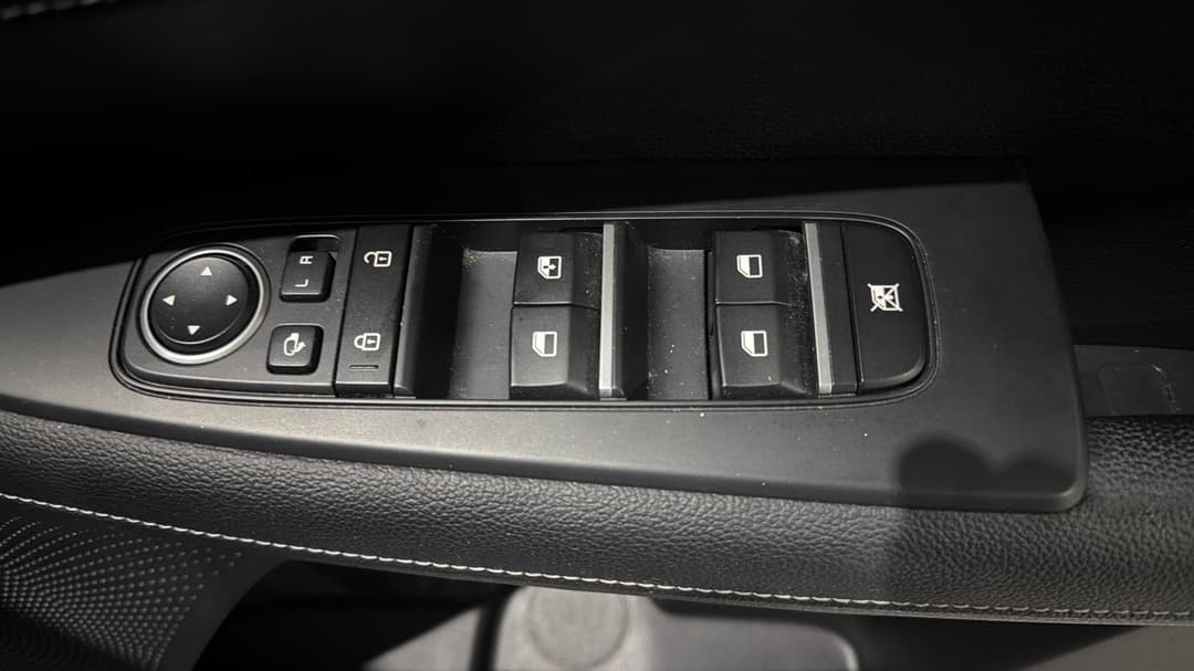 2018 Kia Cerato Sport+ Safety Pack, Automatic, 68911 km, Drivers Side Door Panel Controls