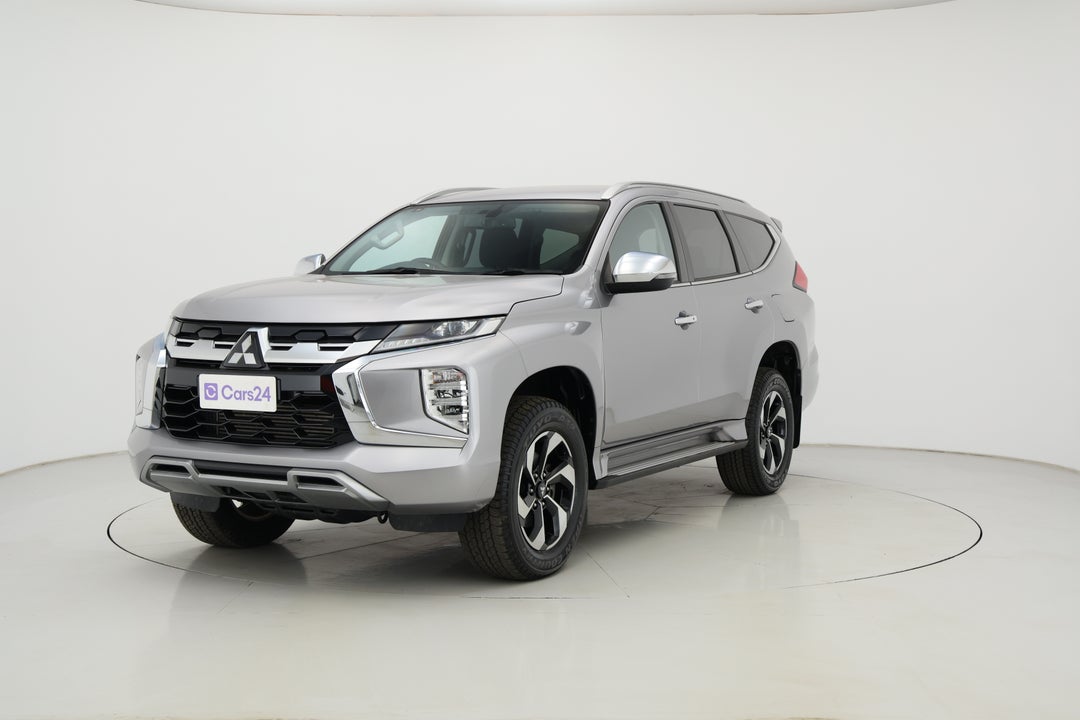 2024 Mitsubishi Pajero Sport Gls (4WD) 7 Seat, Automatic, 30208 km, Left Front Diagonal (45- Degree) View