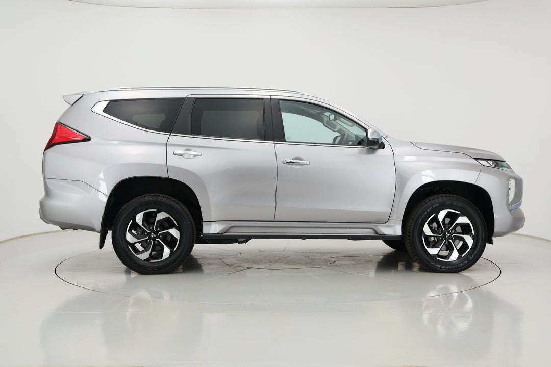 2024 Mitsubishi Pajero Sport Gls (4WD) 7 Seat, Automatic, 30208 km, Right Side View