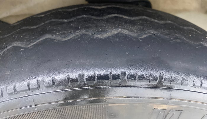 2019 Maruti Eeco 5 STR WITH AC PLUSHTR, Petrol, Manual, 1 km, Right Front Tyre Tread