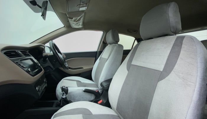2018 Hyundai Elite i20 ASTA 1.4 CRDI, Diesel, Manual, 73,715 km, Right Side Front Door Cabin View