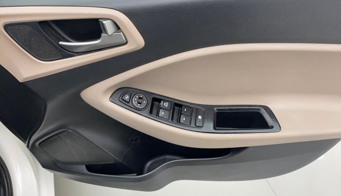 2018 Hyundai Elite i20 ASTA 1.4 CRDI, Diesel, Manual, 73,715 km, Driver Side Door Panels Controls