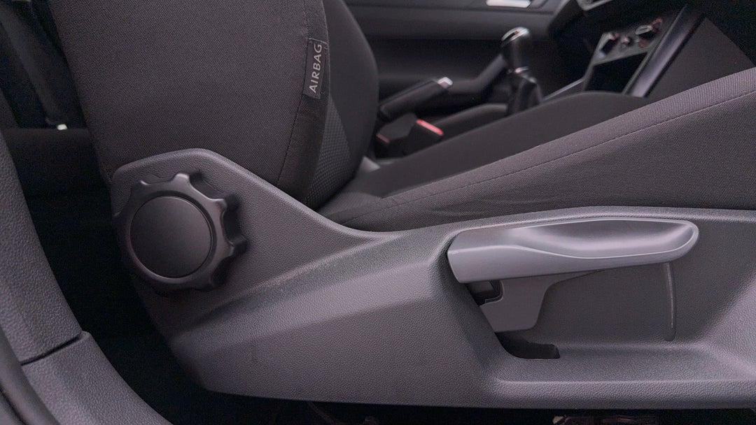 2021 Volkswagen Polo 70tsi Trendline, Manual, 51277 km, Drivers Side Adjustment Panel