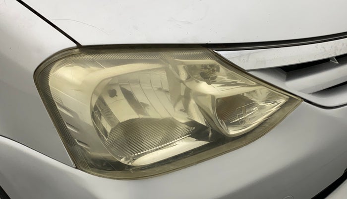 2011 Toyota Etios G SP, Petrol, Manual, 88,354 km, Right headlight - Faded