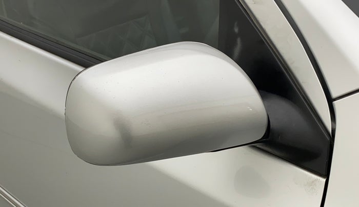 2011 Toyota Etios G SP, Petrol, Manual, 88,354 km, Right rear-view mirror - Cover has minor damage