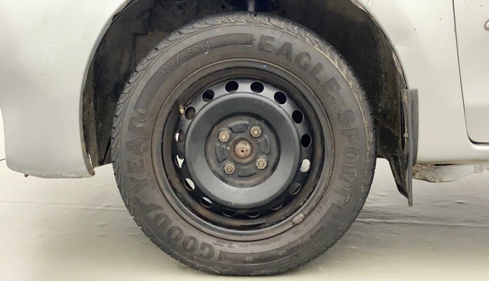 2011 Toyota Etios G SP, Petrol, Manual, 88,354 km, Left Front Wheel