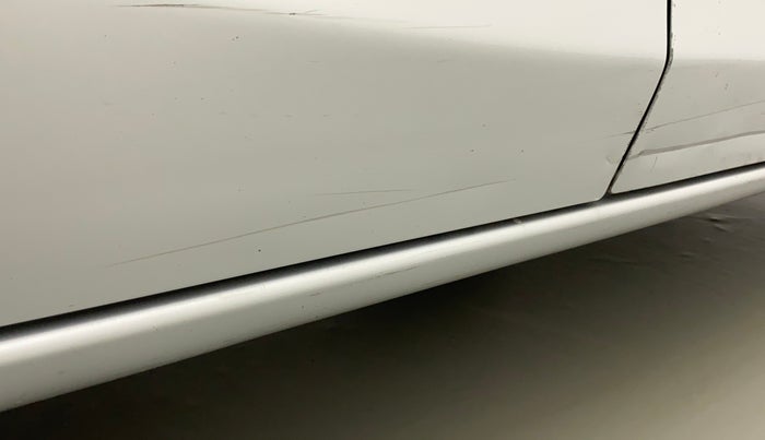 2011 Toyota Etios G SP, Petrol, Manual, 88,354 km, Right running board - Minor scratches