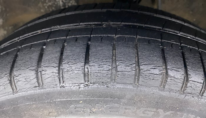 2017 Maruti Alto K10 VXI P, Petrol, Manual, 36,471 km, Left Front Tyre Tread