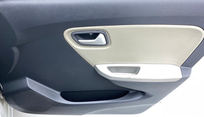 2017 Maruti Alto K10 VXI P, Petrol, Manual, 36,471 km, Driver Side Door Panels Control