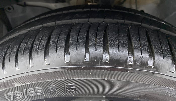 2018 Honda Jazz 1.2 V MT, Petrol, Manual, 24,915 km, Left Front Tyre Tread