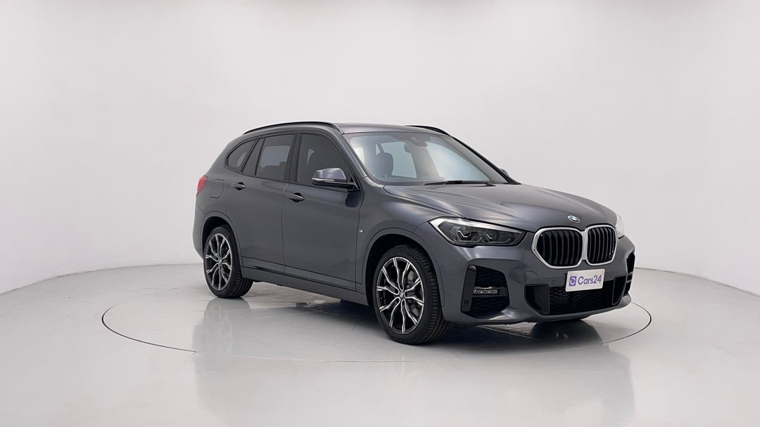 2021 BMW X1 xDrive 25i M Sport, Automatic, 42331 km, Right Front Diagonal (45- Degree) View