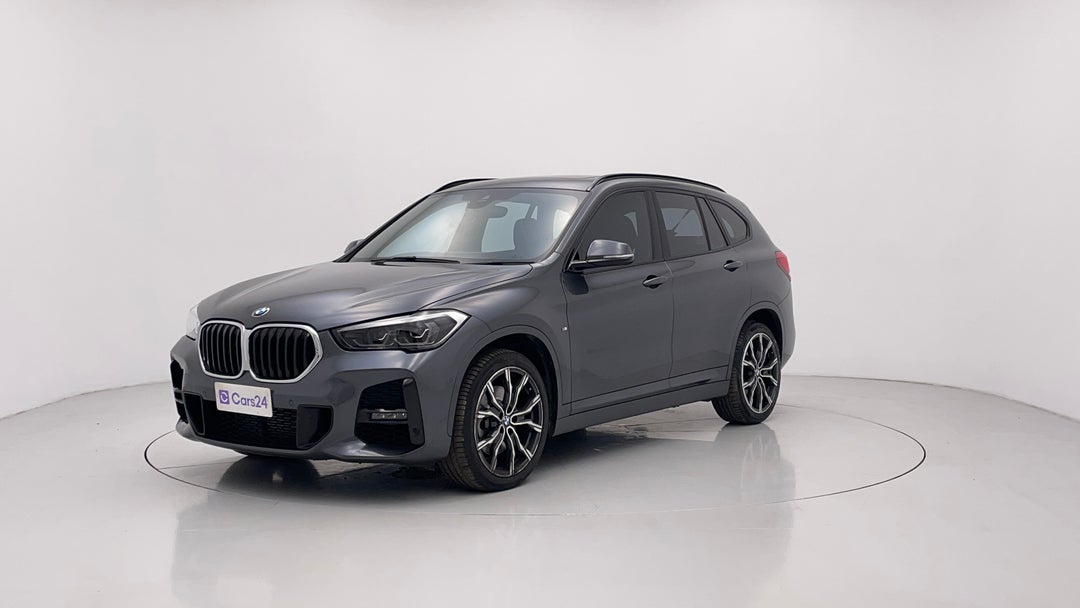 2021 BMW X1 xDrive 25i M Sport, Automatic, 42331 km, Left Front Diagonal (45- Degree) View