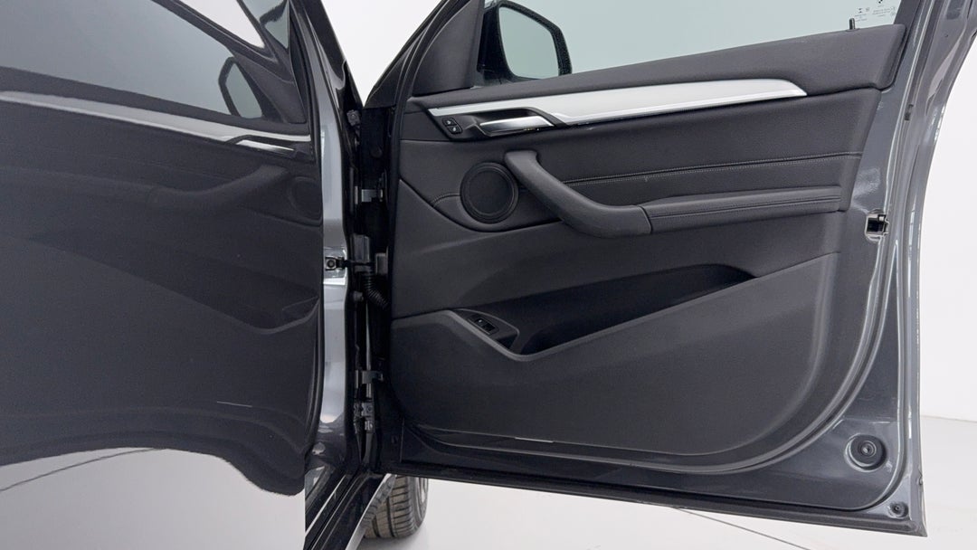 2021 BMW X1 xDrive 25i M Sport, Automatic, 42331 km, Speaker View