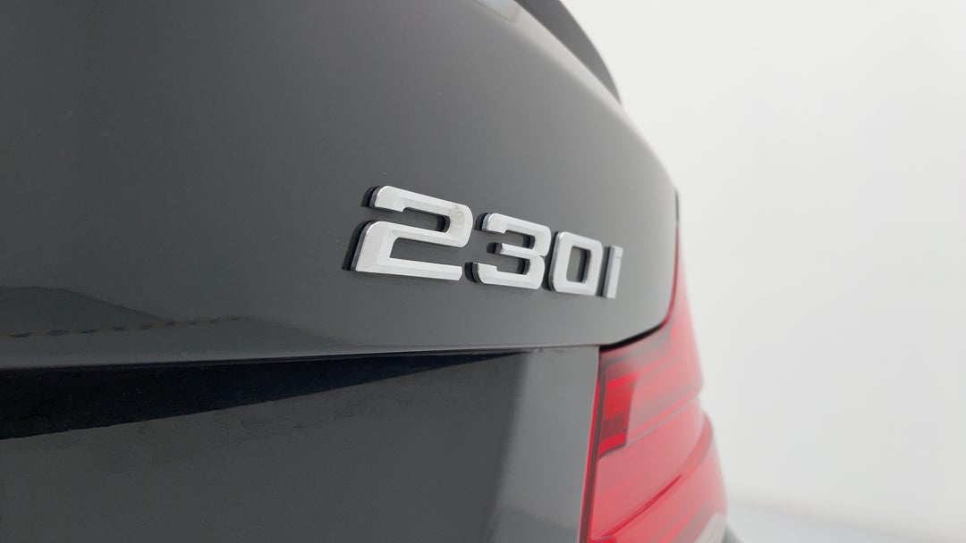 Badge (Boot Right Side)