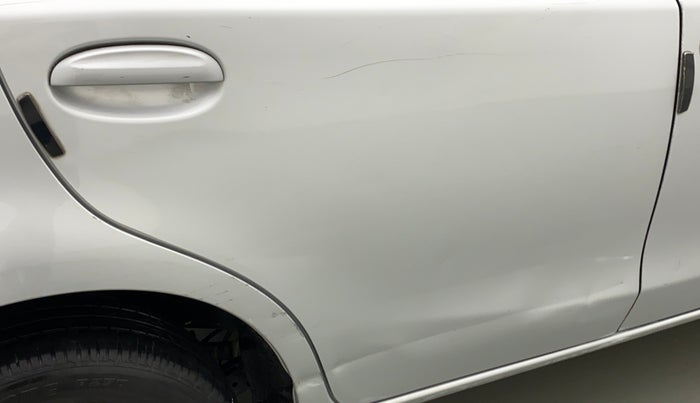 2012 Toyota Etios G, Petrol, Manual, 90,916 km, Right rear door - Minor scratches
