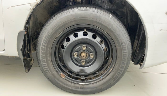 2012 Toyota Etios G, Petrol, Manual, 90,916 km, Right Front Wheel