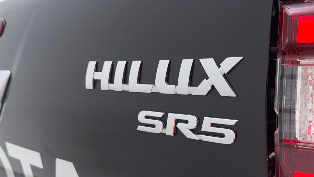 Badge (Boot Right Side)