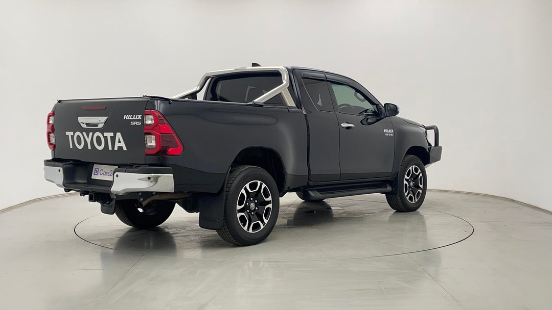 Right Back Diagonal (45- Degree) View