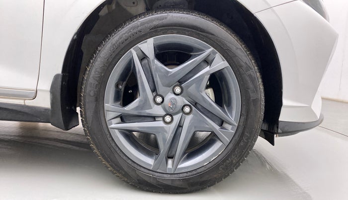 2022 Hyundai NEW I20 SPORTZ 1.2 MT, Petrol, Manual, 17,827 km, Right Front Wheel