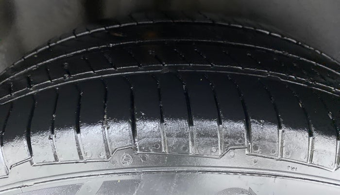 2014 Volkswagen Polo HIGHLINE1.2L PETROL, Petrol, Manual, 89,683 km, Right Rear Tyre Tread