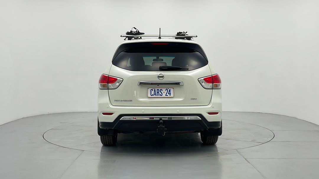 2014 Nissan Pathfinder St (4x4), Automatic, 100564 km, Back/Rear View