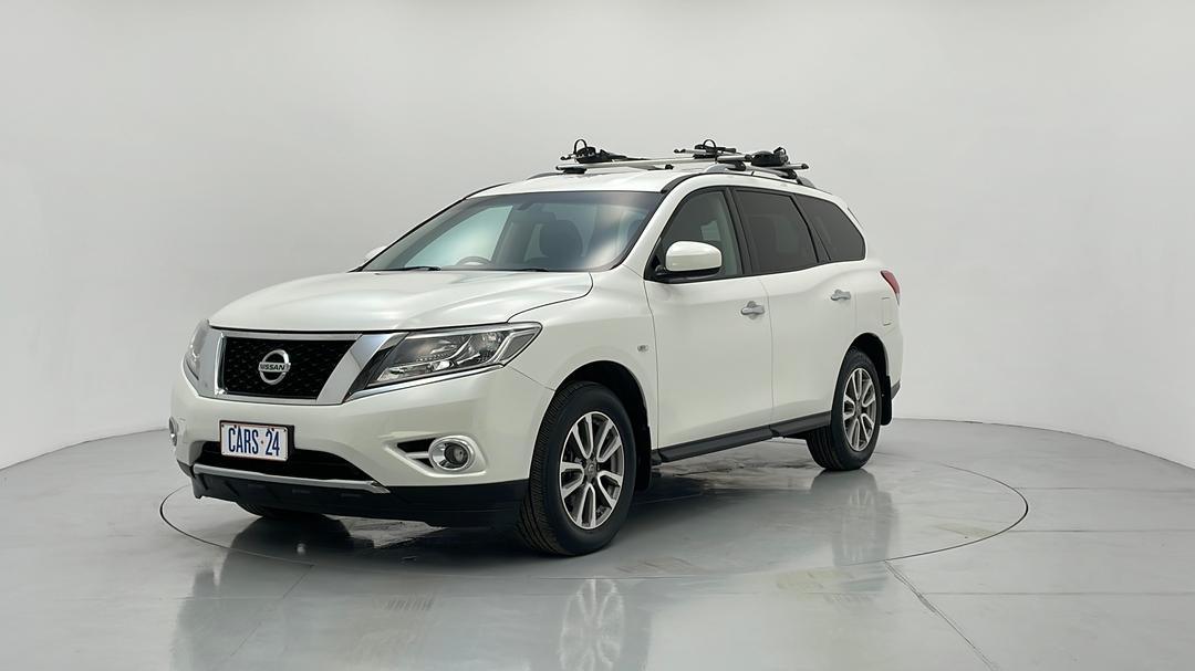 2014 Nissan Pathfinder St (4x4), Automatic, 100564 km, Left Front Diagonal (45- Degree) View