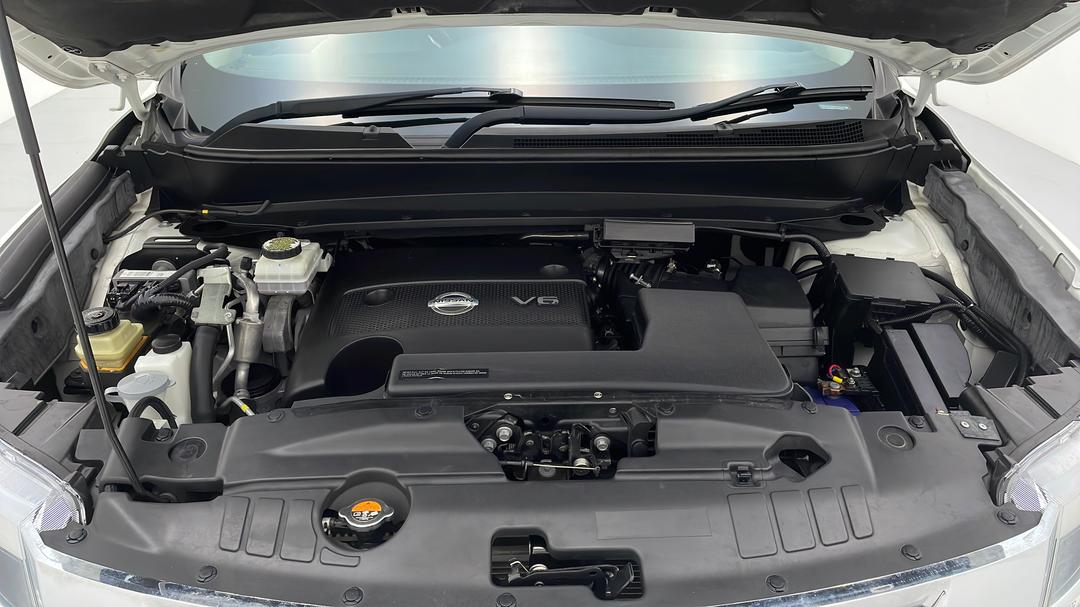 2014 Nissan Pathfinder St (4x4), Automatic, 100564 km, Open Bonnet (Engine)