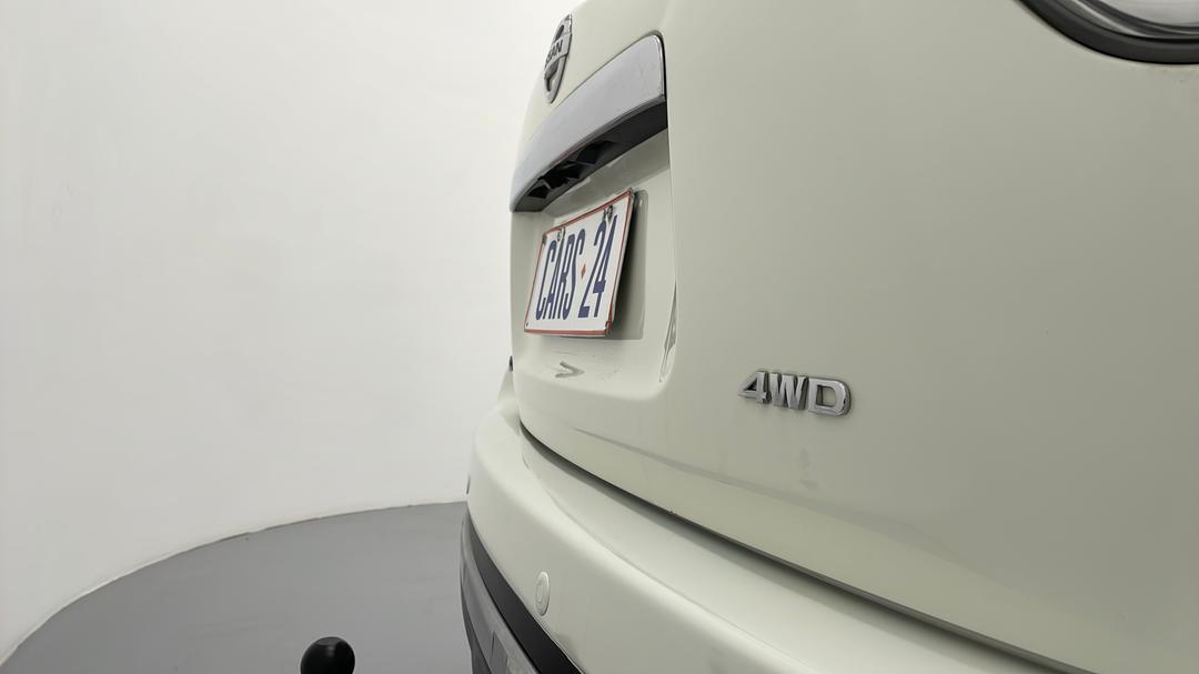 2014 Nissan Pathfinder St (4x4), Automatic, 100564 km, Badge (Boot Right Side)