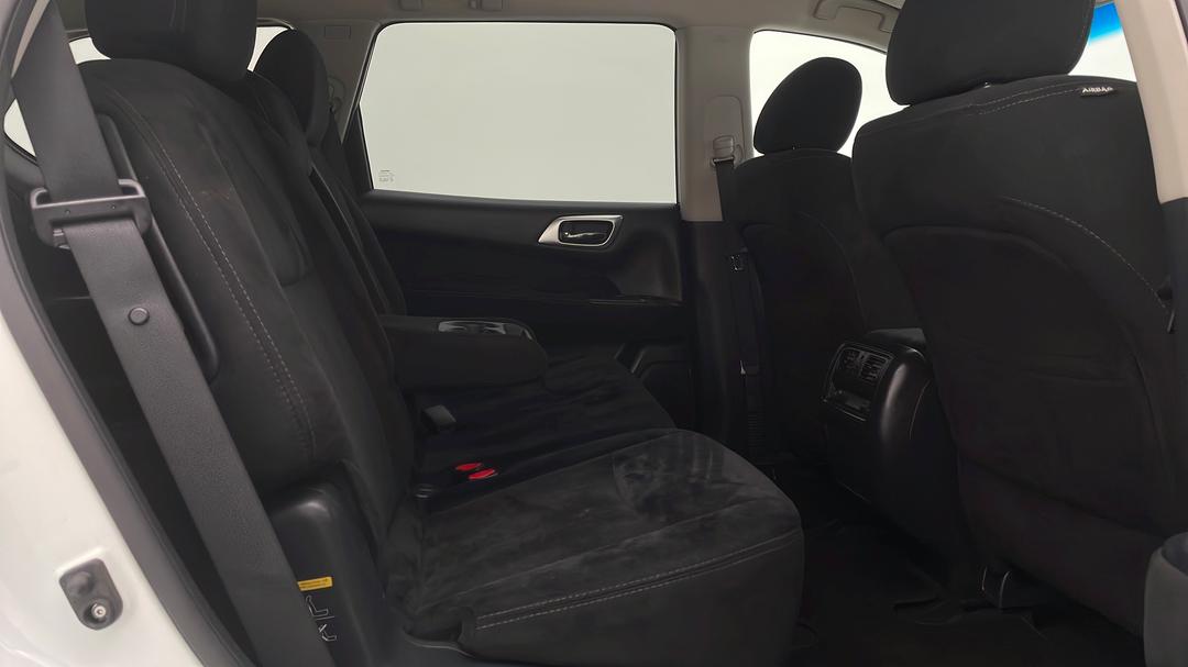 2014 Nissan Pathfinder St (4x4), Automatic, 100564 km, Right Side Rear Door Cabin View