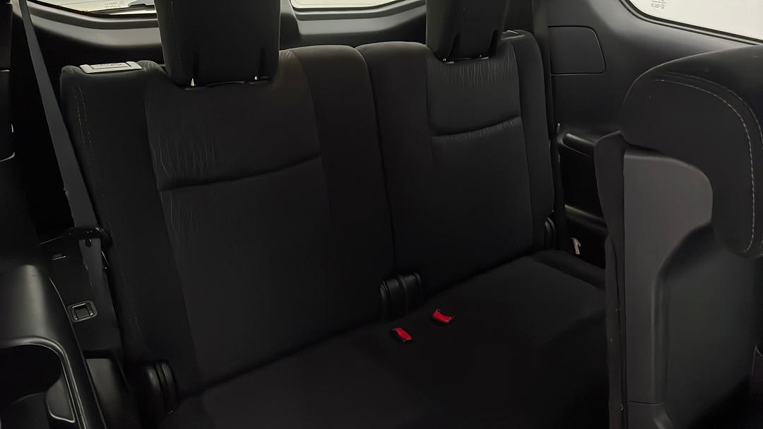 2014 Nissan Pathfinder St (4x4), Automatic, 100564 km, Third Row Seats