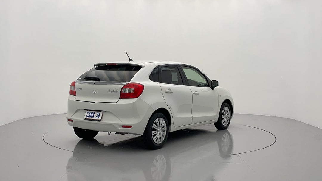 Right Back Diagonal (45- Degree) View