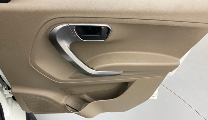2021 Mahindra BOLERO NEO N 10, Diesel, Manual, 33,993 km, Driver Side Door Panels Control