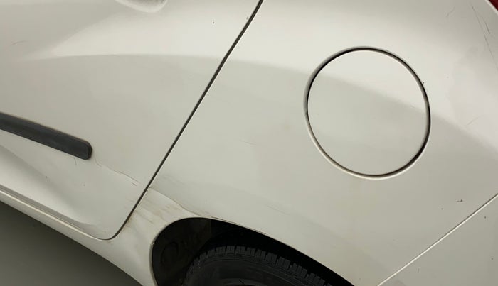 2016 Hyundai Eon MAGNA +, Petrol, Manual, 23,349 km, Left quarter panel - Minor scratches
