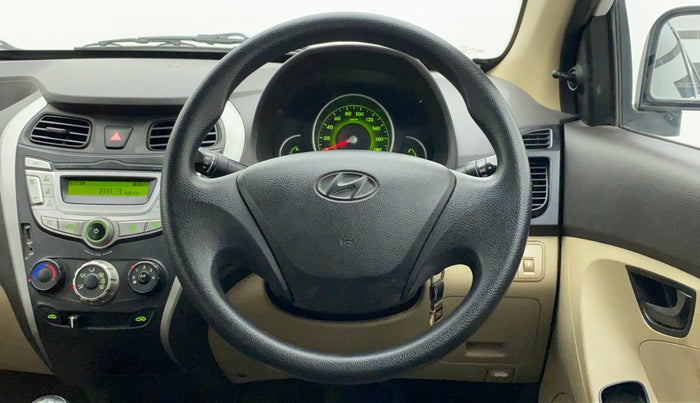 2016 Hyundai Eon MAGNA +, Petrol, Manual, 23,349 km, Steering Wheel Close Up
