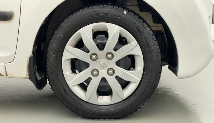 2016 Hyundai Eon MAGNA +, Petrol, Manual, 23,349 km, Right Front Wheel