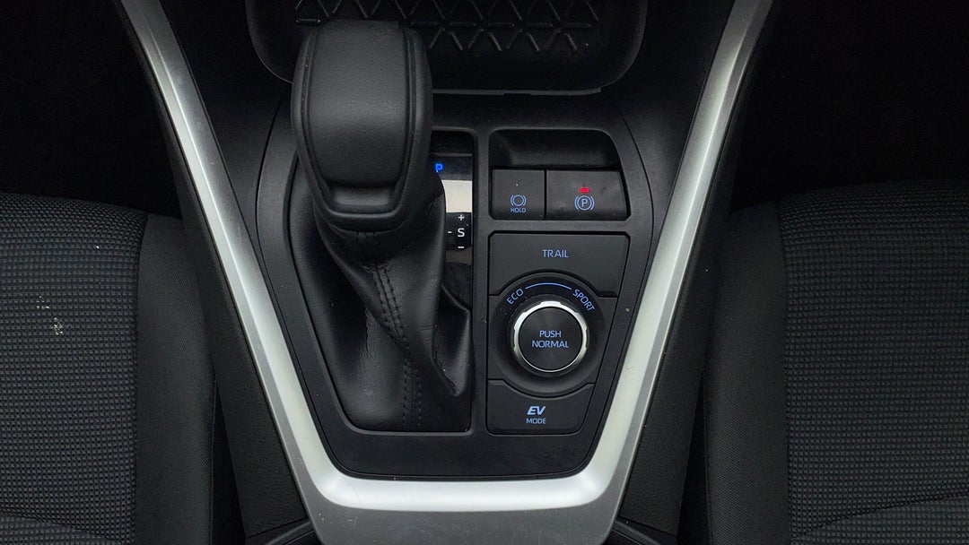 2022 Toyota RAV4 Gx (2wd) Hybrid, Automatic, 20885 km, Gear Lever 