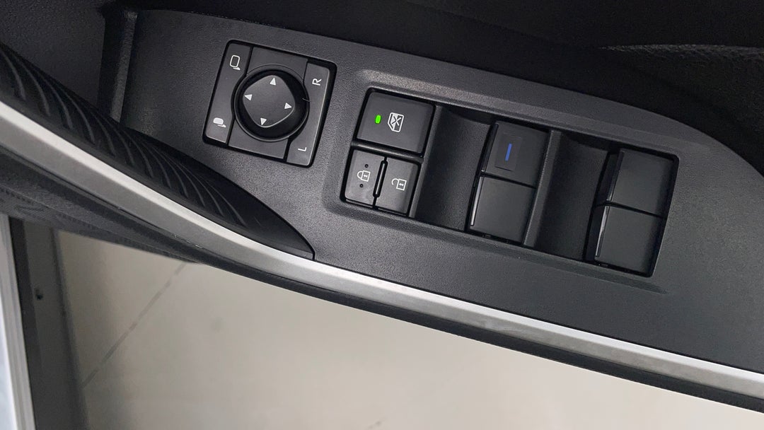 2022 Toyota RAV4 Gx (2wd) Hybrid, Automatic, 20885 km, Drivers Side Door Panel Controls