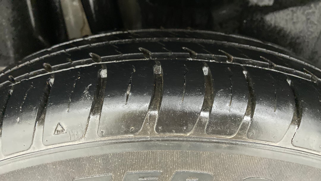 Right Rear Tyre Tread